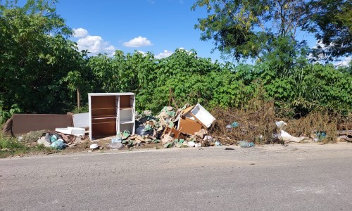 Porto Real: Cidadão recebe notificação após ser flagrado descartando lixo em local irregular